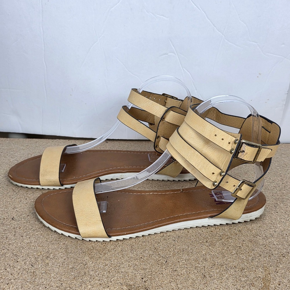 Muk Luks Womens‎ Tan Gladiator Ankle Strap Flat Sandals Size 9